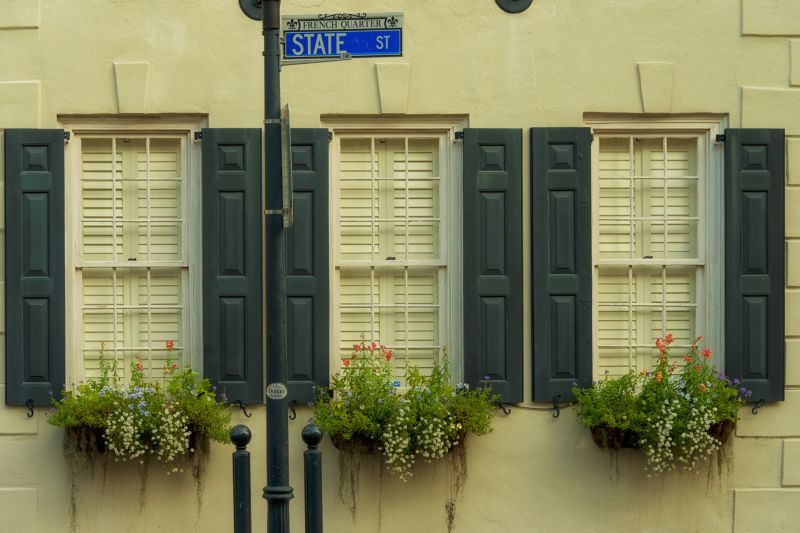 Shutter Mounting in Kansas City, KS